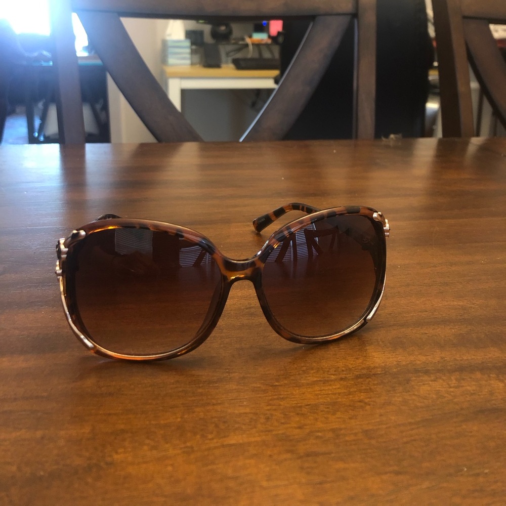 NWOT 🔥Sunglasses🔥
